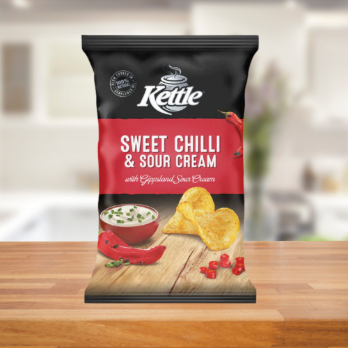 KETTLE SWEET CHILLI & SOUR CREAM CHIPS 45G