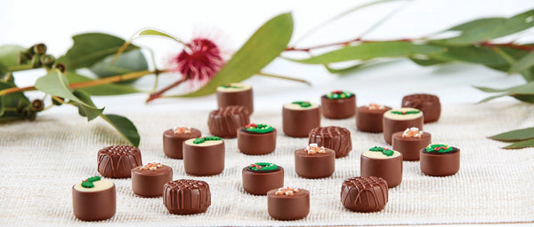 CHOCOLATIER FESTIVE ASSORTMENT CANISTER 130G XMAS